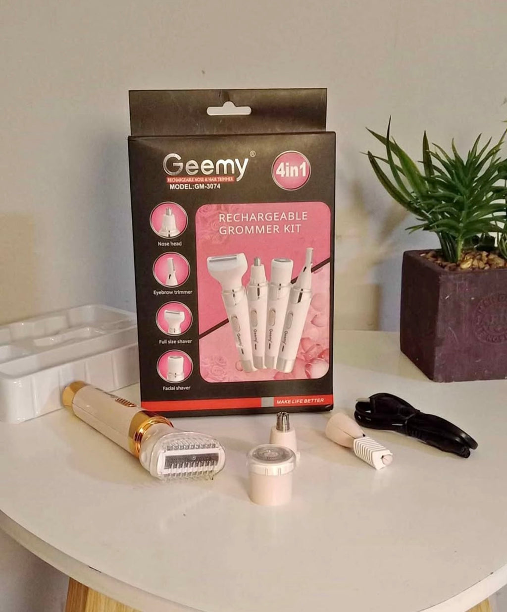 Depiladora Eléctrica de Dama 4 en 1